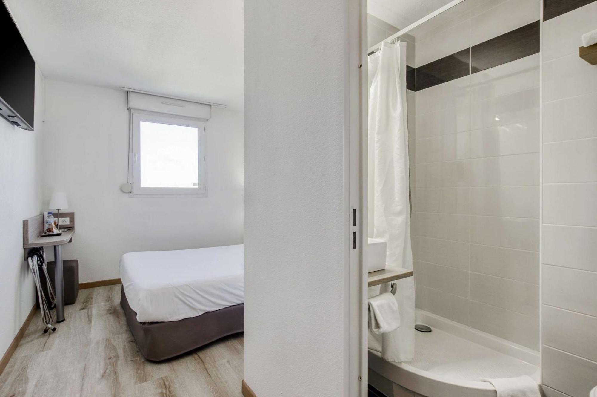 Brit Hotel Clermont-lʼHérault Buitenkant foto